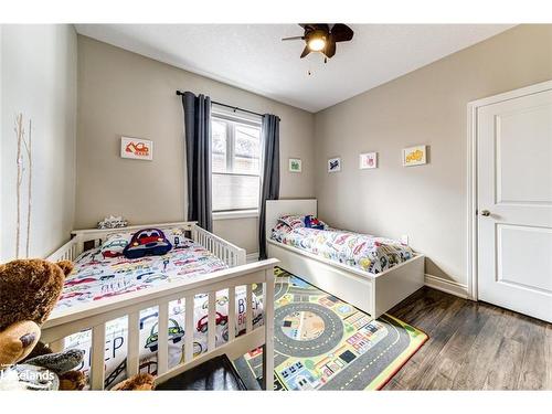 32 Tona Trail, Wasaga Beach, ON - Indoor Photo Showing Bedroom