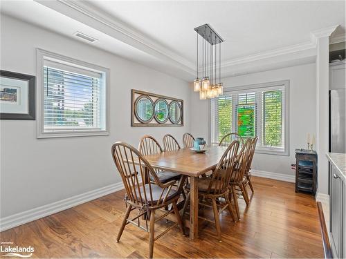 130 Steamship Bay Road, Gravenhurst, ON - Indoor Photo Showing Dining Room