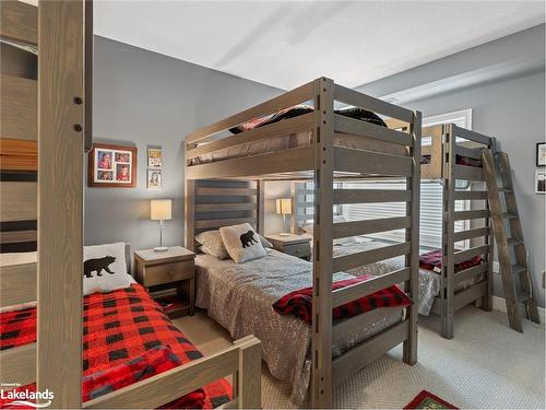 130 Steamship Bay Road, Gravenhurst, ON - Indoor Photo Showing Bedroom