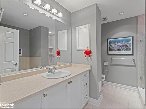 207-130 Steamship Bay Road, Gravenhurst, ON - Indoor Photo Showing Bathroom