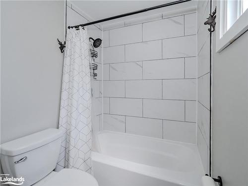 551 David Street E, Gravenhurst, ON - Indoor Photo Showing Bathroom