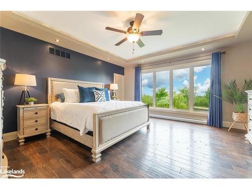 160 Robertson Avenue, Meaford Municipality, ON - Indoor Photo Showing Bedroom