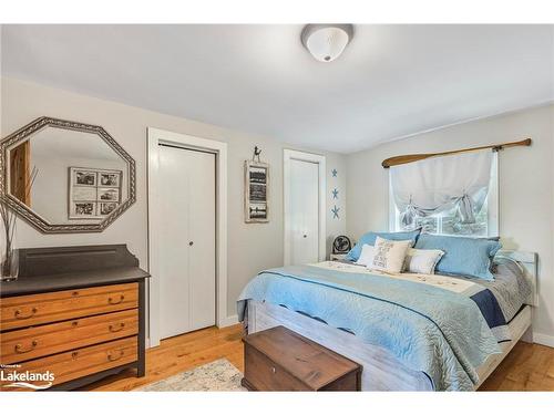 185 West Waseosa Lake Road, Huntsville, ON - Indoor Photo Showing Bedroom