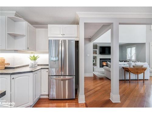 14 Port Road, Collingwood, ON - Indoor Photo Showing Kitchen