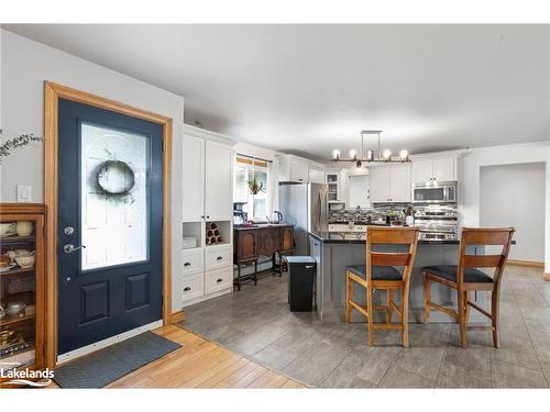 2 Dunlop Drive, Coldwater, ON - Indoor Photo Showing Dining Room