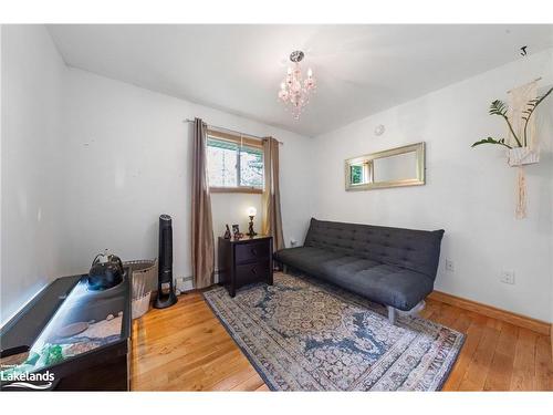 2 Dunlop Drive, Coldwater, ON - Indoor Photo Showing Bedroom