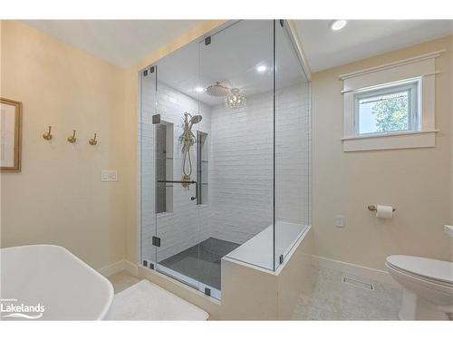 3326 Cleveland Avenue, Cumberland Beach, ON - Indoor Photo Showing Bathroom