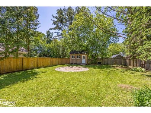 3326 Cleveland Avenue, Cumberland Beach, ON - Outdoor With Backyard