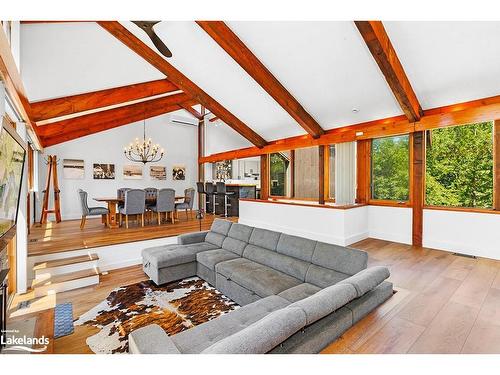 106 Ann Heggtveit Drive, Town Of Blue Mountains, ON - Indoor Photo Showing Living Room