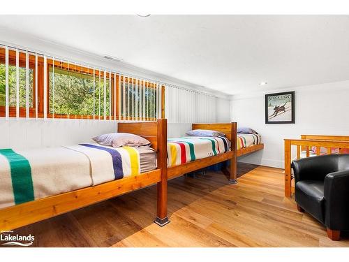 106 Ann Heggtveit Drive, Town Of Blue Mountains, ON - Indoor Photo Showing Bedroom