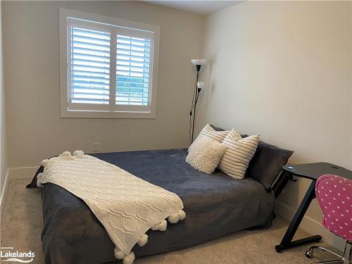 152 Red Pine Street, The Blue Mountains, ON - Indoor Photo Showing Bedroom