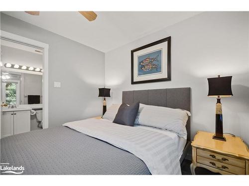 331 Mariners Way, Collingwood, ON - Indoor Photo Showing Bedroom