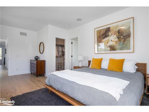 112 Lendvay Alley, The Blue Mountains, ON - Indoor Photo Showing Bedroom