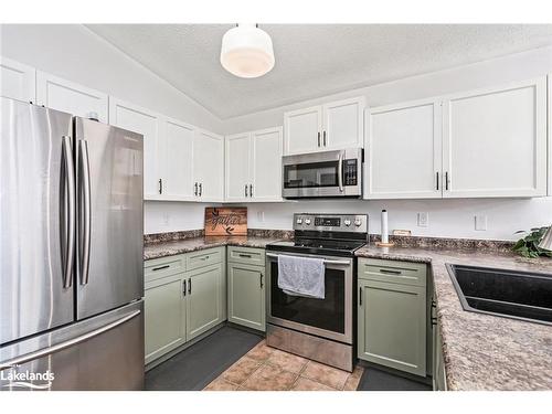 2-155 Albert Street, Meaford, ON - Indoor Photo Showing Kitchen