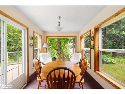 10 Route 66 Road, Seguin, ON - Indoor Photo Showing Dining Room