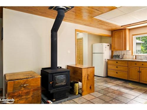 10 Route 66 Road, Seguin, ON - Indoor Photo Showing Kitchen