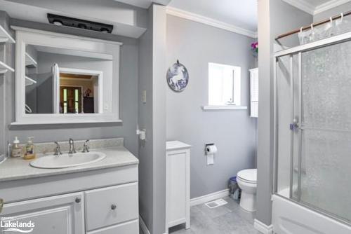 1373 Falkenburg Road, Muskoka Lakes, ON - Indoor Photo Showing Bathroom