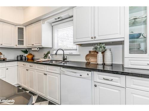 104 Blue Mountain Drive, Craigleith, ON - Indoor Photo Showing Kitchen With Double Sink