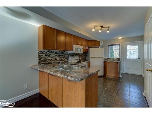 4 Royalton Lane, Collingwood, ON - Indoor Photo Showing Kitchen With Double Sink
