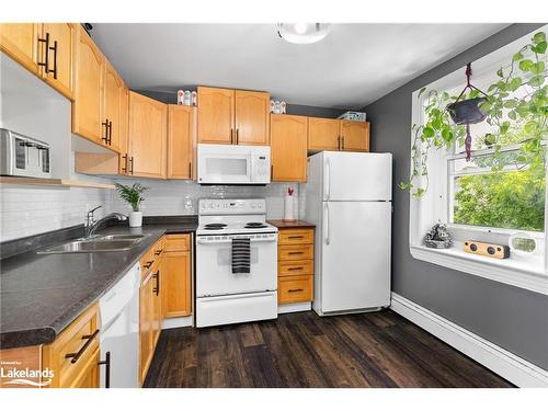 73 Coldwater Street E, Orillia, ON - Indoor Photo Showing Kitchen With Double Sink