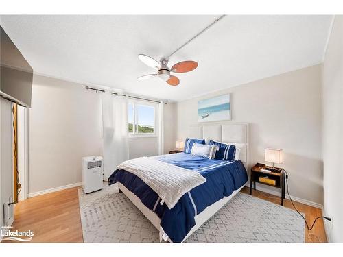 2 Belvedere Avenue, Parry Sound, ON - Indoor Photo Showing Bedroom