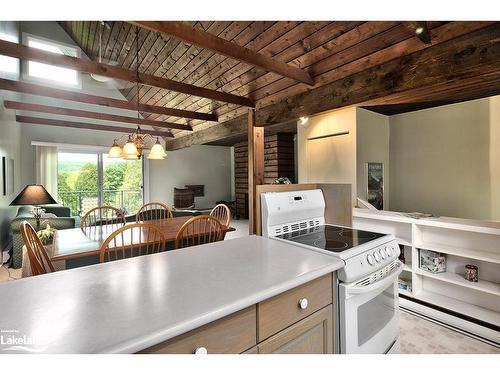 184 Lanktree Drive, Grey Highlands, ON - Indoor Photo Showing Kitchen