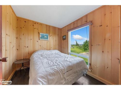 2 Is 420 Georgian Bay Island, Georgian Bay, ON - Indoor Photo Showing Bedroom