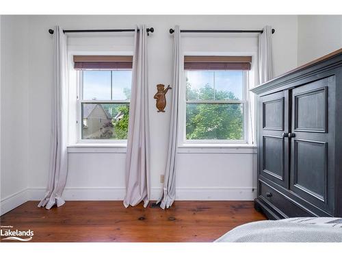 129 Snowbridge Way, The Blue Mountains, ON - Indoor Photo Showing Bedroom