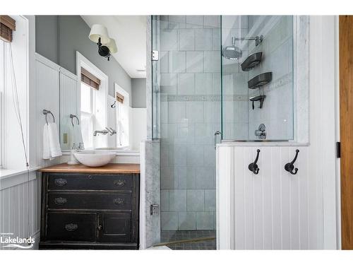 129 Snowbridge Way, The Blue Mountains, ON - Indoor Photo Showing Bathroom