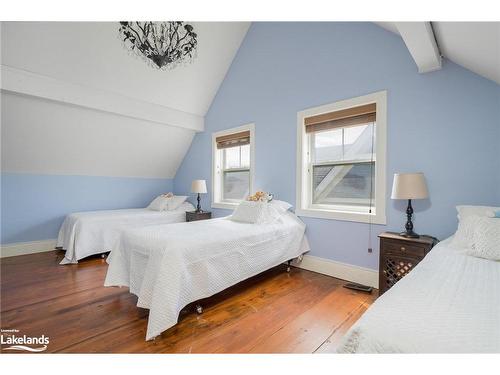 129 Snowbridge Way, The Blue Mountains, ON - Indoor Photo Showing Bedroom