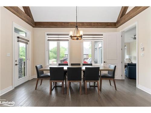 3 Baypoint Court, Gravenhurst, ON - Indoor Photo Showing Dining Room