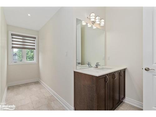 3 Baypoint Court, Gravenhurst, ON - Indoor Photo Showing Bathroom