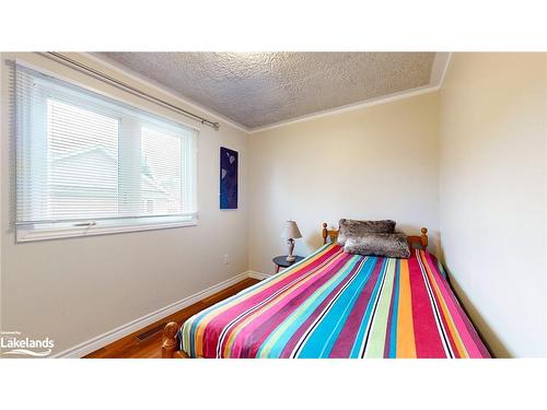 542 Maple Street, Collingwood, ON - Indoor Photo Showing Bedroom