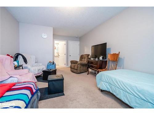 823 Jane Boulevard, Midland, ON - Indoor Photo Showing Bedroom