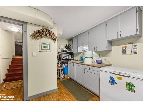 347 Fourth Street, Midland, ON - Indoor Photo Showing Kitchen