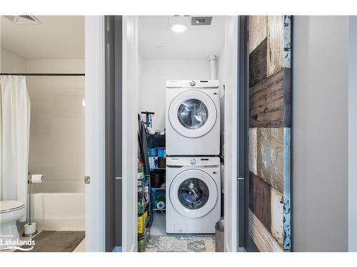 318-1 Hume Street, Collingwood, ON - Indoor Photo Showing Laundry Room