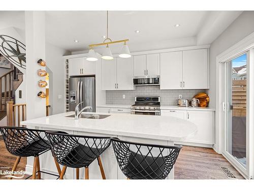 1 Kennedy Avenue, Collingwood, ON - Indoor Photo Showing Kitchen With Double Sink With Upgraded Kitchen