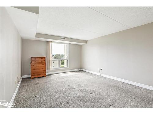 401-172 Eighth Street, Collingwood, ON - Indoor Photo Showing Other Room