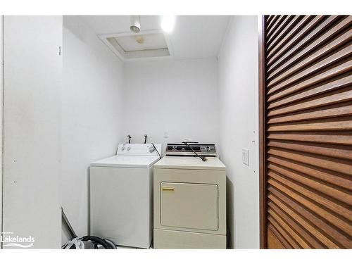 440 Sixth Street, Collingwood, ON - Indoor Photo Showing Laundry Room