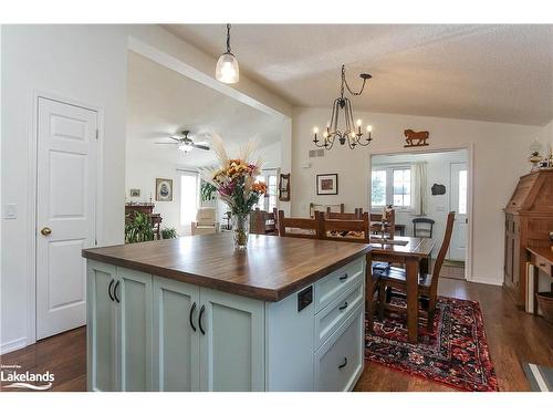 23 St James Place, Wasaga Beach, ON - Indoor Photo Showing Dining Room