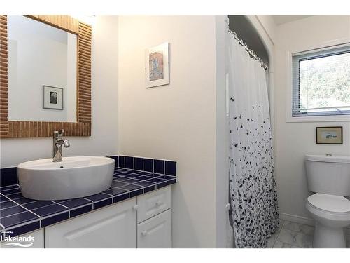 23 St James Place, Wasaga Beach, ON - Indoor Photo Showing Bathroom