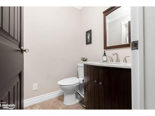 207 West Fox Lake Road, Huntsville, ON - Indoor Photo Showing Bathroom