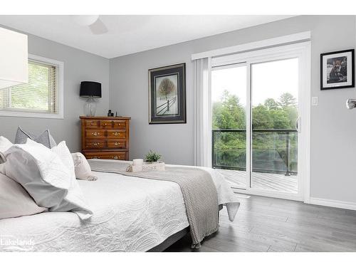 207 West Fox Lake Road, Huntsville, ON - Indoor Photo Showing Bedroom