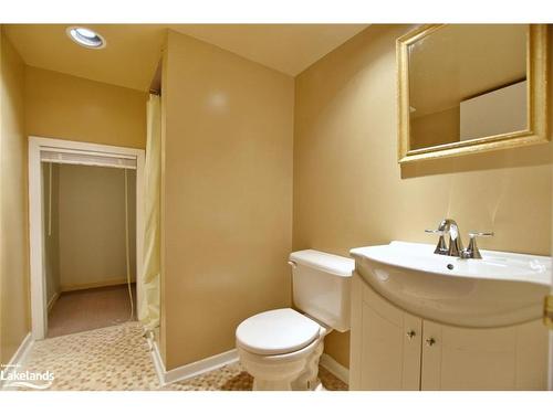 46 Fairway Crescent, Wasaga Beach, ON - Indoor Photo Showing Bathroom