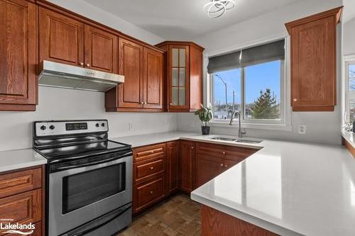 22 Bourgeois Beach Road, Victoria Harbour, ON - Indoor Photo Showing Kitchen