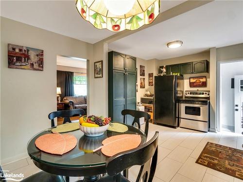 370 Pinegrove Street, Gravenhurst, ON - Indoor Photo Showing Dining Room