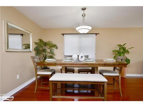 72 Forest Avenue, Wasaga Beach, ON - Indoor Photo Showing Dining Room