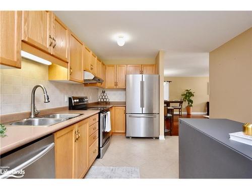 72 Forest Avenue, Wasaga Beach, ON - Indoor Photo Showing Kitchen With Stainless Steel Kitchen With Double Sink