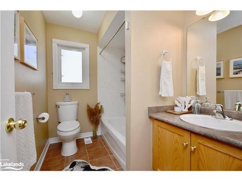 72 Forest Avenue, Wasaga Beach, ON - Indoor Photo Showing Bathroom