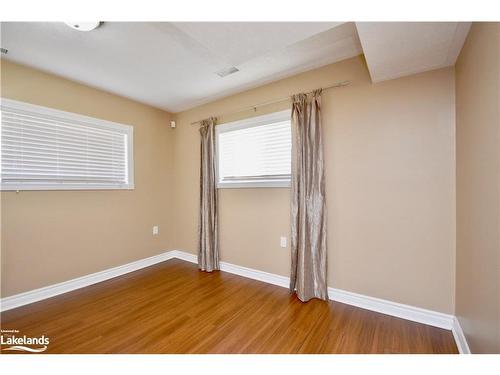 72 Forest Avenue, Wasaga Beach, ON - Indoor Photo Showing Other Room